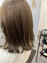 レイリー(LAiLy)&nbsp;ミディアム　ボブ　マットベージュ