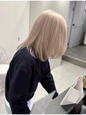 ホワイトベージュ