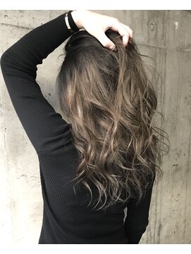 エール(a:le) アッシュグレー バレイヤージュ