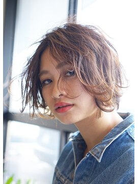 メゾン アヴァロ(Maison Avallo) ニュアンスランダムパーマ