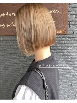 ヘアアンドビューティー クローバー(Hair&Beauty Clover) ash beige/ハイトーンカラー