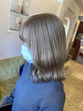 ブランシェ JR勝川駅南口店(BRANCHE) ハイトーンベージュ