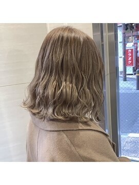 ワット 原宿店(W) 原宿髪質改善ベージュカラーブリーチなし韓国レイヤーハイライト