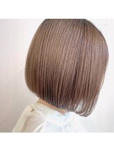 骨格や生えグセなどお客様の髪質をふまえた360度どこから見ても綺麗なスタイルに！