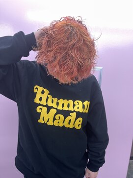 キジ(KIJI) ブリーチパーマ×レッドオレンジ