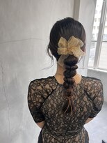 ティティ(TiTi)&nbsp;ヘアーアレンジ 結婚式 お呼ばれヘア デート[TiTi_福田りの]