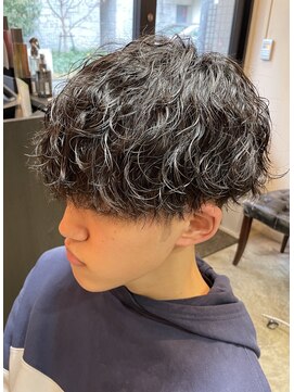 ジュンヌオム リンカラン(Jeune Homme LINGKARAN) 波巻きスパイラル×マッシュ