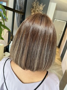 テオ(Teo) 【北谷】インナー／バレイヤージュカラー