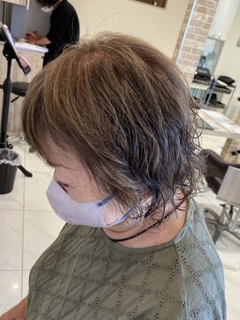 グランデュール 焼津店(GRANDEUR) ローライト 白髪ぼかし 白髪ぼかしハイライト ベージュ