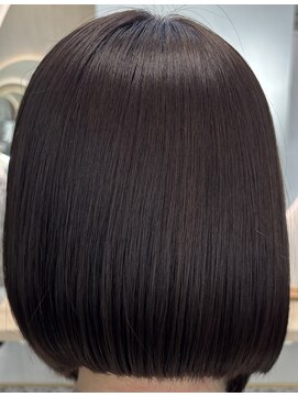 ソラナ 流山おおたかの森(solana) 前下がりボブ