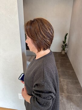 サロンエフ(salon f) ハイライトカラー×レイヤーカット