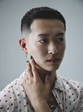 ザ フェイダーズ(The Faderz) crew cut ×middle fade