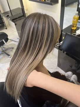 シェール アミ(chere AMIE) シャドールーツ