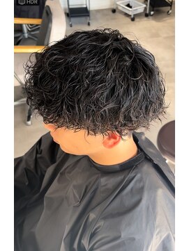 ムード カナザワ(mood kanazawa) 波巻きパーマ　刈り上げマッシュ