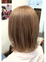 スイート(Sweet)&nbsp;ミルクティーベージュ+ピンク系ハイライト/ボブ