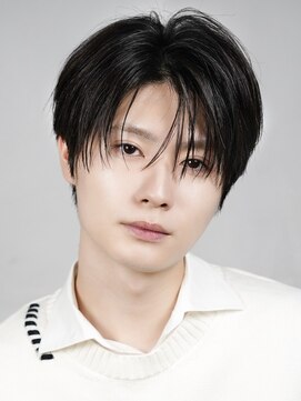 オーシャントーキョー 渋谷(OCEAN TOKYO) フェザーパーマシャドウパーマカルマパーマセンターパート