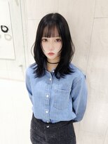 タブーセントラル(TABOO Central) ミディアムハッシュカット/韓国風ブラック/顔まわりレイヤー