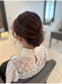 アップスタイル　シニヨン　結婚式ヘアセット　参列