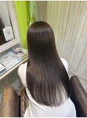 赤みを抑えたカラー