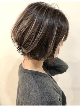 キアラ(Kchiara) コントラストハイライトボブ/kchiara福岡天神川野直人