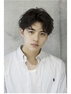 ゼンコー キチジョウジ(ZENKO KICHIJOJI) 黒髪×ニュアンスパーマ×コンマヘア