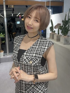 ファイブバイジエクト 堀江(FIVE by The Ect) 大人可愛いショート×似合わせカット×ミルクティーベージュ☆