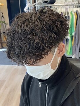 ウェイビーエフティフィフス 横浜西口(WAVEY ft.fifth) 波巻きスパイラルパーママッシュショート無造作パーマ刈り上げ