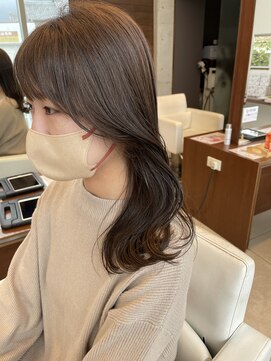 アチーブ ヘア デザイン(achieve hair design) 大人可愛いアッシュベージュ ツヤ髪くびれ外ハネウェーブ