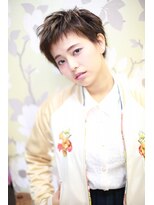 テテクルー(tete et clou) 女性らしさの残るショート