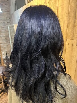 モルーア 錦糸町(Moruadh) イルミナカラーで作るブルーブラック!