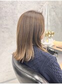 アッシュベージュカラー