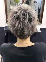 イリ 梅田(ili) スパイキーショート×デザインルーツカラー