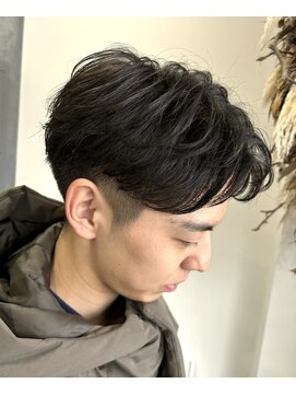 ネクストフォーヘアー(NEXT for hair) センターパート