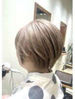 リフル 八王子(RIFULL)&nbsp;ハイライト　レイヤー ショートヘア　ボブ　くびれレイヤー
