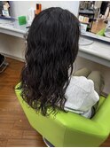 スパイラルパーマ　ロングヘア　10代/20代