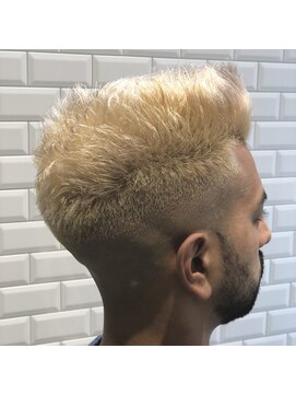 イメージア 町田店(IMAGE A) 刈上げホワイトブロンド＠20代30代40代50代