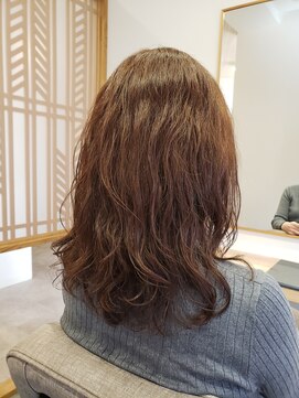 ミリ 国分寺(Mili) ミディアムレイヤースタイル&ゆるふわパーマ