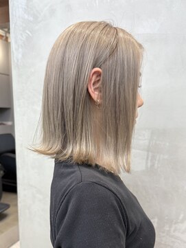 エリマバイフィフス 調布(elima by fifth) 調布ダブルカラーミディアムボブベージュアッシュブラウンカラー