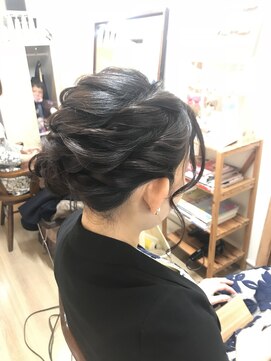 ロカット サロン(Roquat Salon) 編み込みお団子アップアレンジ【ヘアアレンジ　立川/立川南/袴】