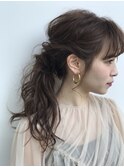 無造作カール ポニーテールアレンジ