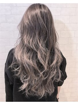 ヘアーワークス ヘルム 渋谷店(HAIR WORKS HELM) 【HELM渋谷】外国人風グレージュ