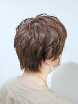 ウミト(Umito)&nbsp;ベリーショートの快活元気スタイル