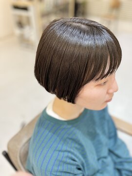 ベンチ 高田馬場店(bench) 切りっぱなしショートボブ