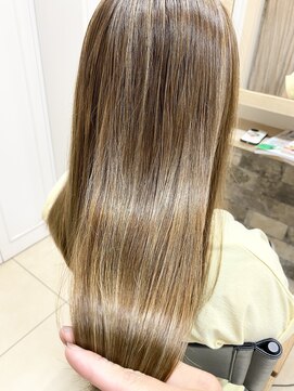 リアン(Lien) ハイトーンベージュ/ハイライト