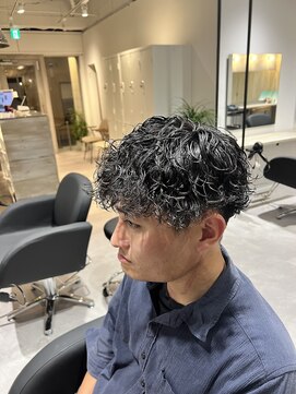 エイト 北千住店(EIGHT) 無造作スパイラルパーマ×刈り上げマッシュ