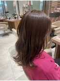 大人可愛いセミロング波巻きヘア