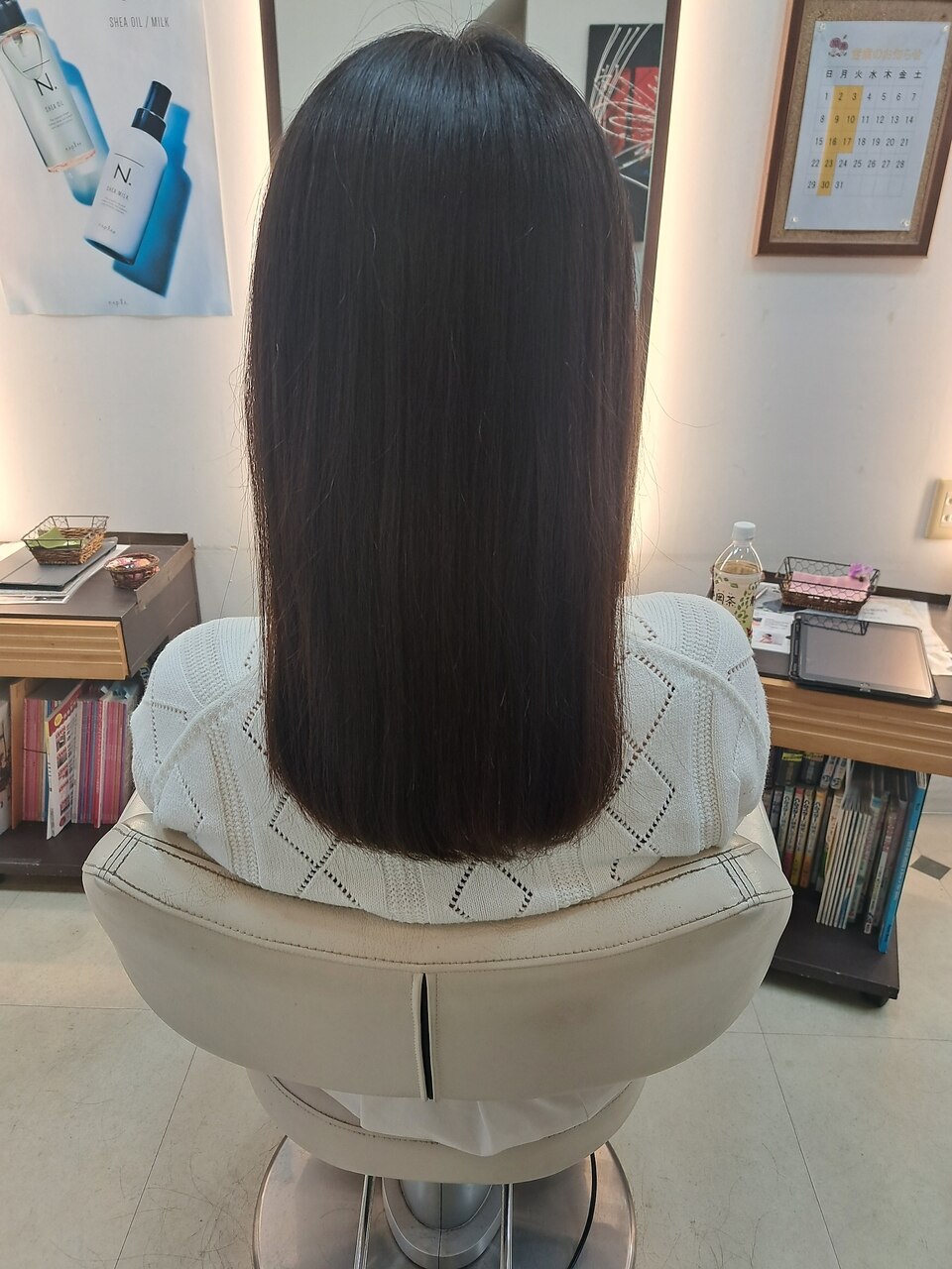 【艶髪】酸性ストレート＋カット￥20,900→￥19,000