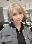 斜めバングシルキーベージュグレージュカラーデザインカラー