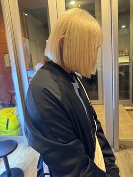 ダブル(W) ハイトーンボブ/ぷつっとボブ/切りっぱなし/イエローベージュ