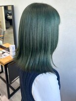 ミュラ(mulah)&nbsp;ブリーチカラーハイトーングリーン＊艶感アースカラーセミロング